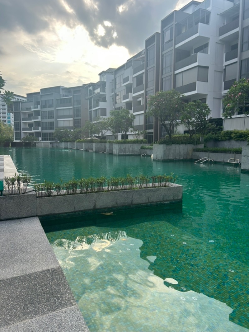 Stratum image 1 of 4
