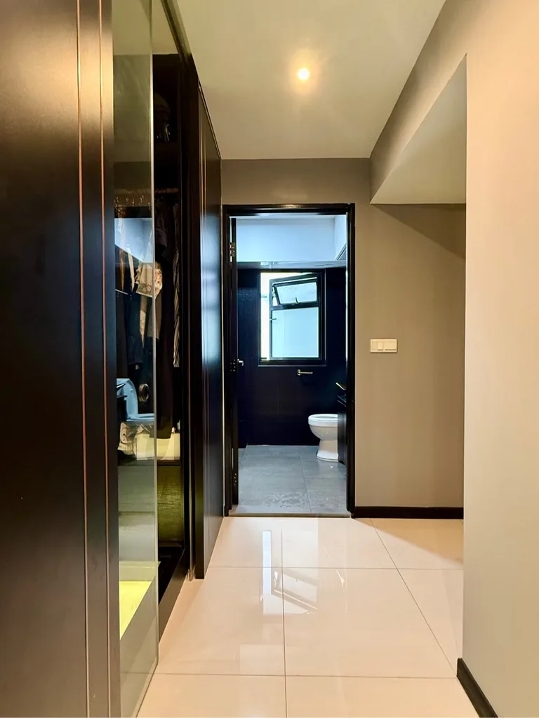 997B Buangkok Cres image 1 of 10