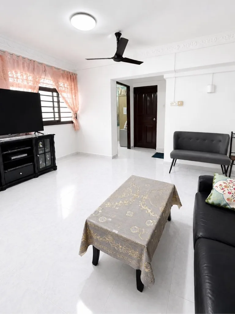 658D Jurong West St 65 image 1 of 5