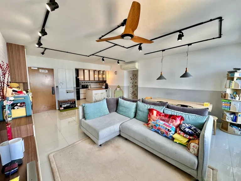 308A Punggol Walk image 1 of 8