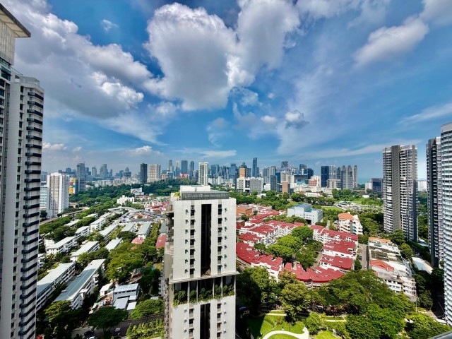 Regency Suites photo 6