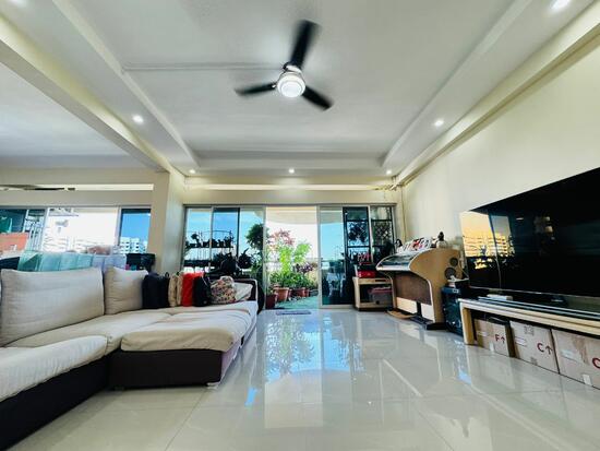 Neptune Court photo 3