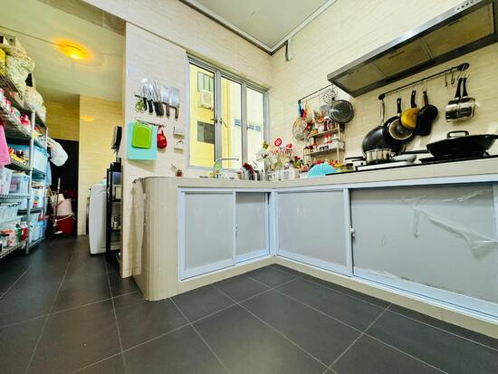 Neptune Court photo 6
