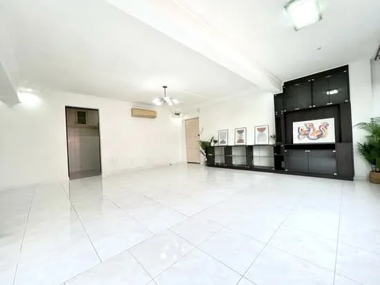 581 Pasir Ris St 53 image 1 of 8