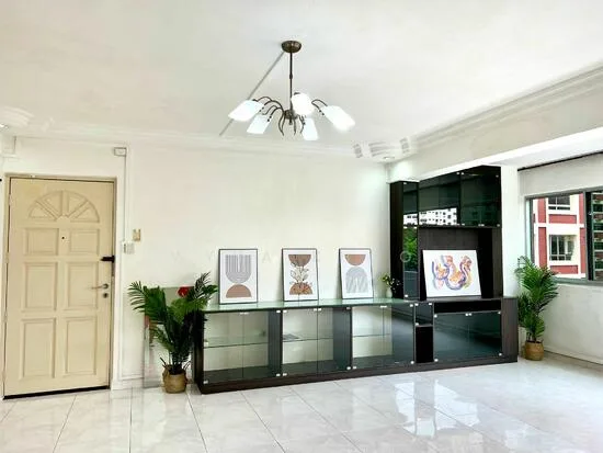 581 Pasir Ris St 53 image 1 of 8