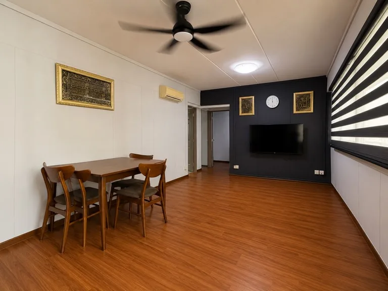 185B Rivervale Cres image 1 of 9