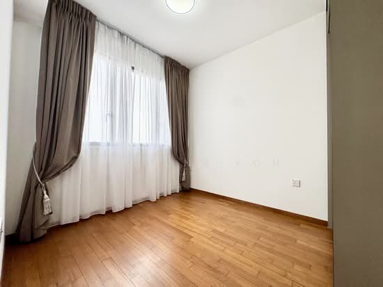 Stirling Residences photo 6