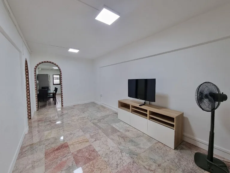 63 Telok Blangah Hts image 1 of 7