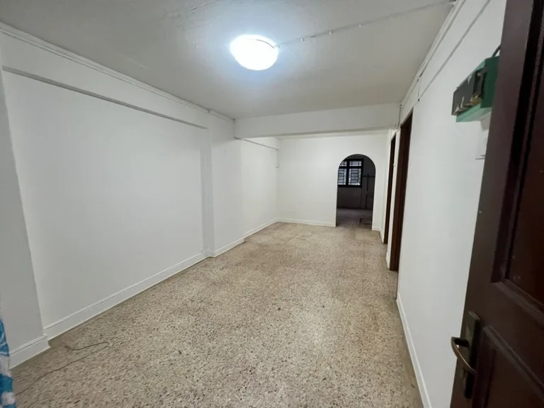 1 Bedok Sth Ave 1 image 1 of 6