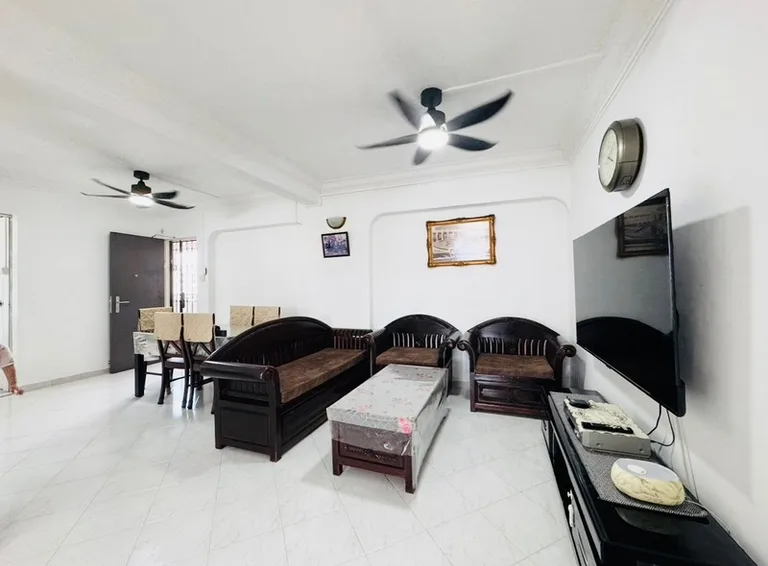 880 Yishun St 81 image 1 of 5