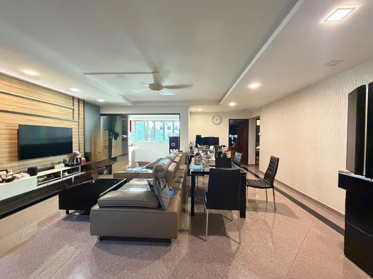 116A Rivervale Dr image 1 of 5