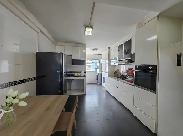 412 Pasir Ris Dr 6 image 1 of 7