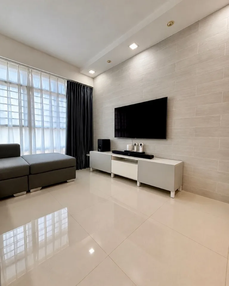 524B Tampines Ctrl 7 image 1 of 6