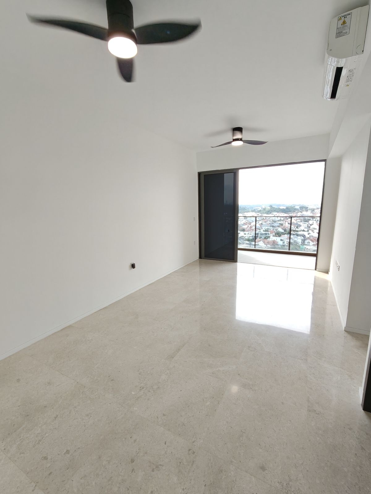 AMO Residence photo 2