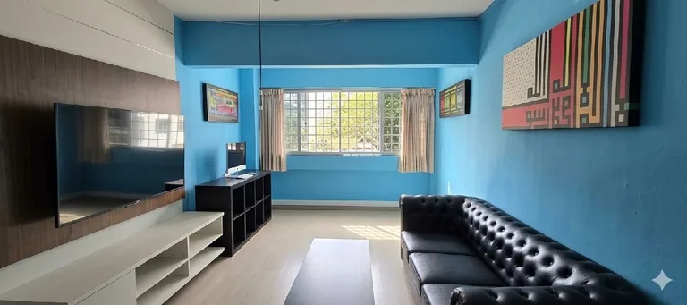 199 Pasir Ris St 12 image 1 of 7
