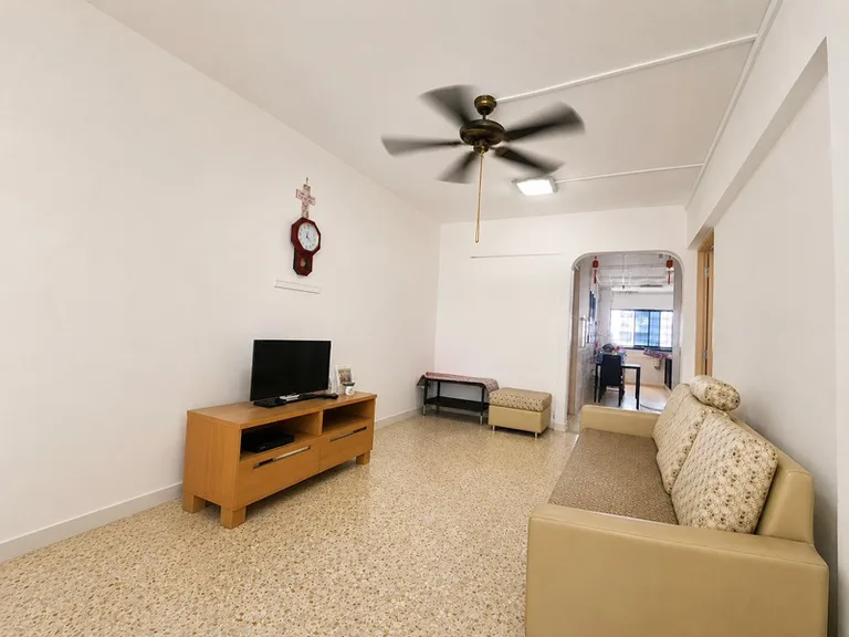 109 Tampines St 11 image 1 of 6