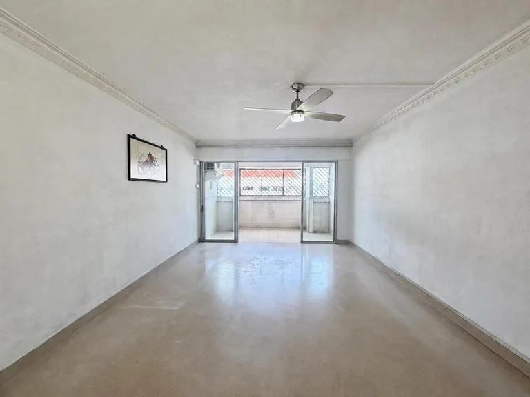 430 Tampines St 41 image 1 of 10