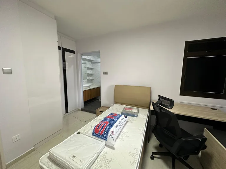813 Jellicoe Rd image 1 of 2