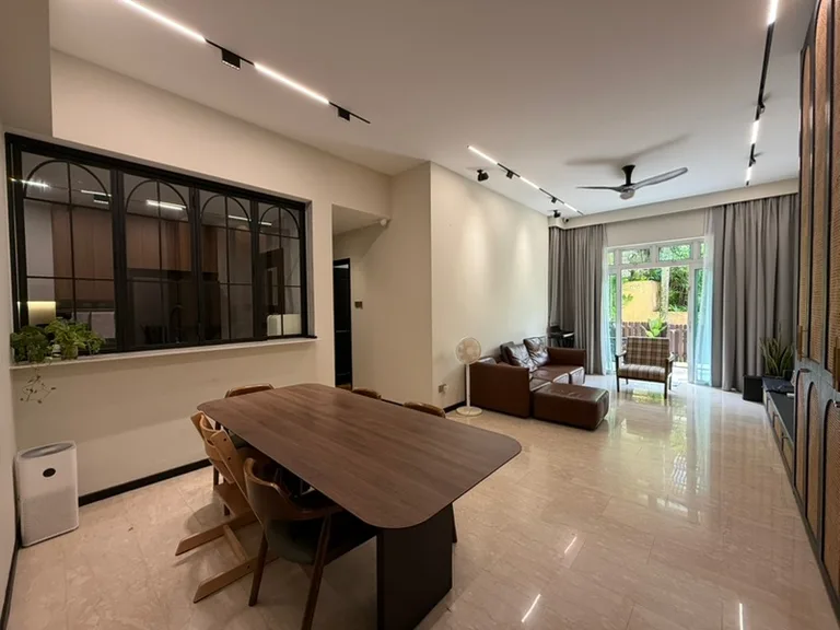 Forest Hills Condominium image 1 of 10
