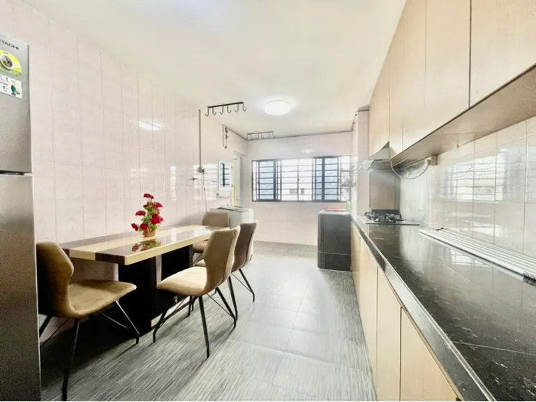 474 Ang Mo Kio Ave 10 image 1 of 10