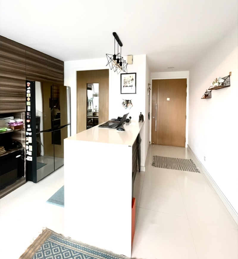 Meyer Residence image 1 of 6
