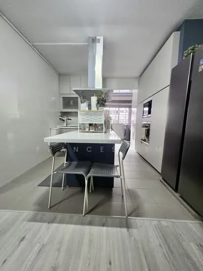 445 Hougang Ave 8 image 1 of 7