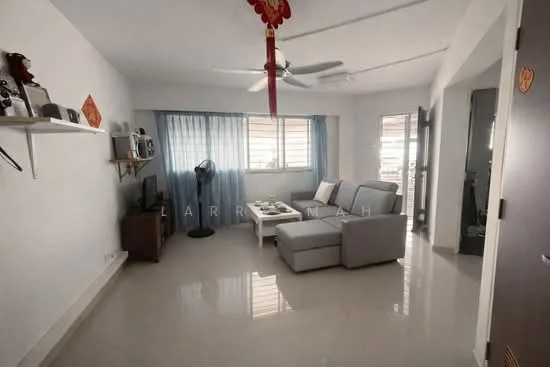 241 Hougang St 22 image 1 of 6