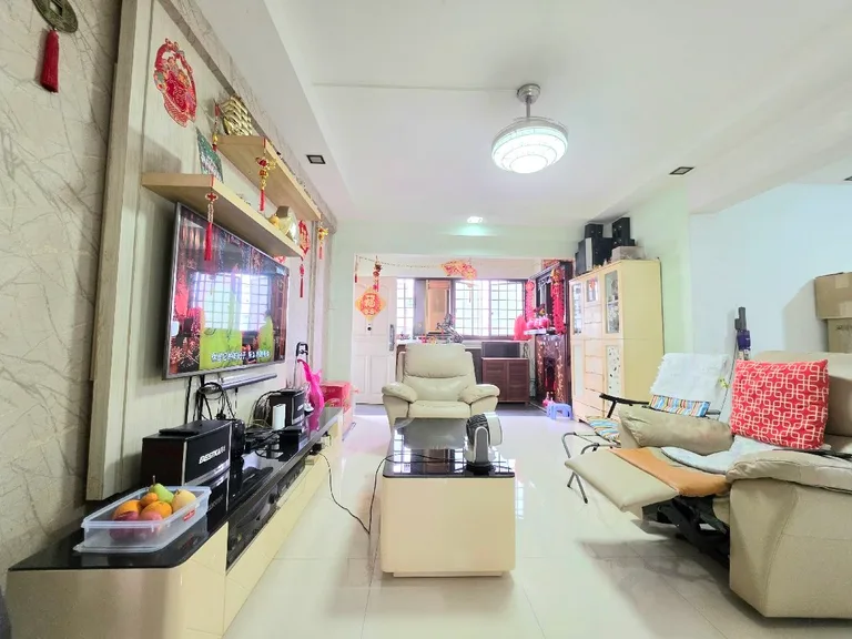 824 Jurong West St 81 image 1 of 10