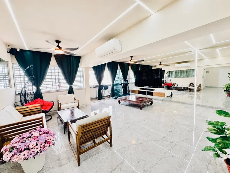 938 Tampines Ave 5 image 1 of 10