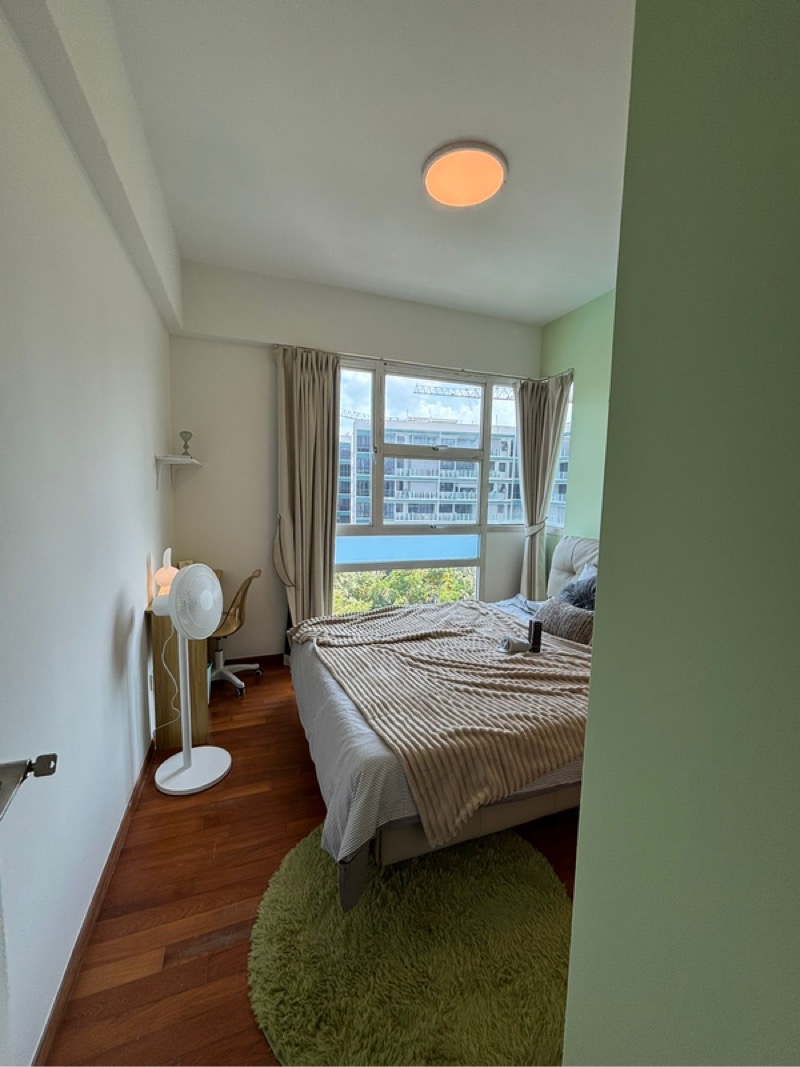Dahlia Park Condo photo 3