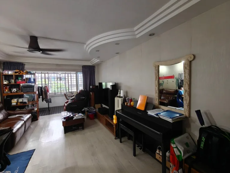 408 Hougang Ave 10 image 1 of 7