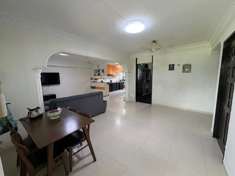 440 Choa Chu Kang Ave 4 image 1 of 8