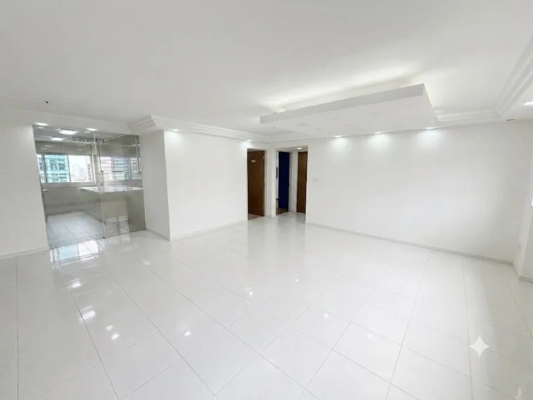 336 Woodlands Ave 1 image 1 of 5
