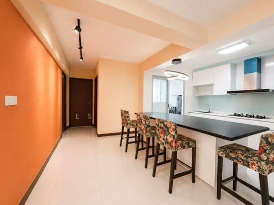 164A Rivervale Cres image 1 of 10
