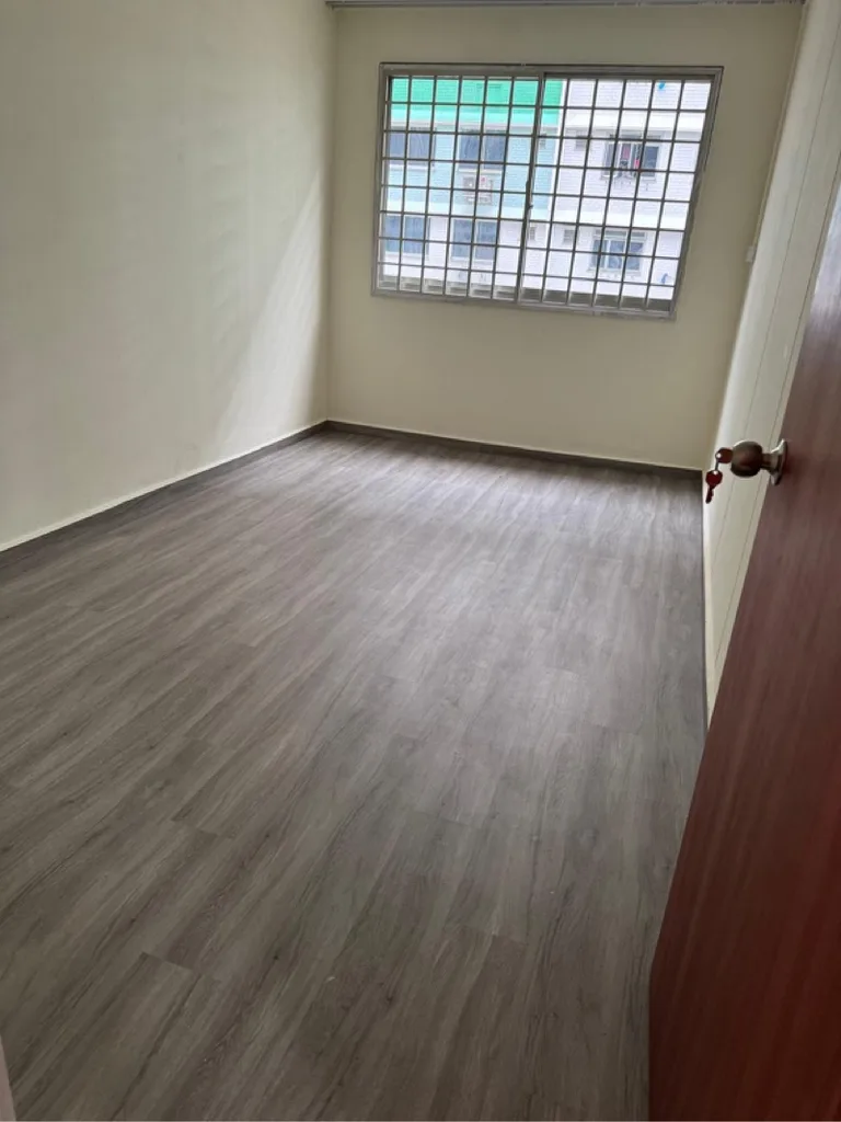 823 Jurong West St 81 image 1 of 10