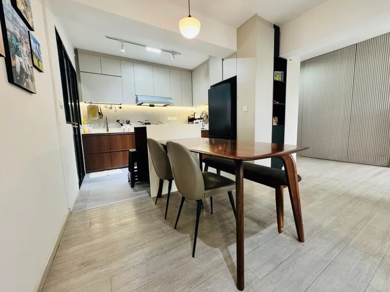113A Alkaff Cres image 1 of 8