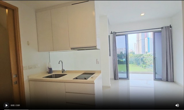 Lovely 1 bedroom penthouse | Freehold, 2 min to MRT | Suits own use photo 2