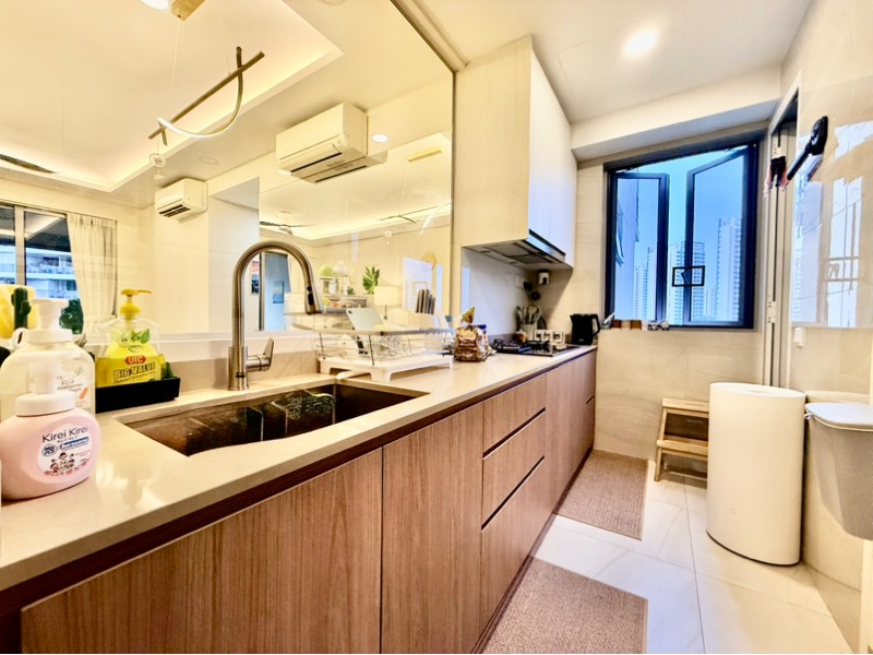 High Park Residences photo 6