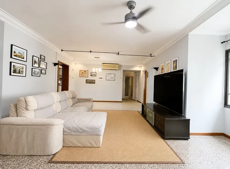419 Canberra Rd image 1 of 8
