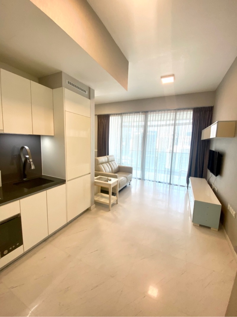 Lincoln Suites image 1 of 6