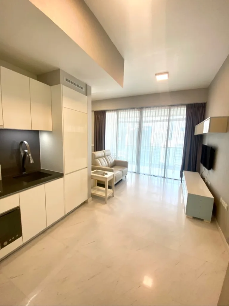 Lincoln Suites image 1 of 6