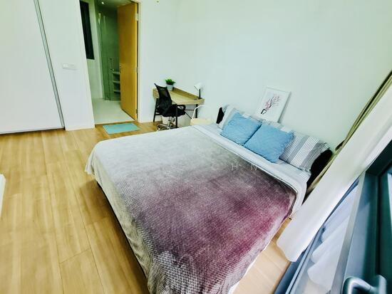 The Lakefront Residences photo 2