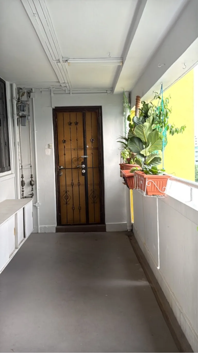 30 Jln Bahagia image 1 of 10