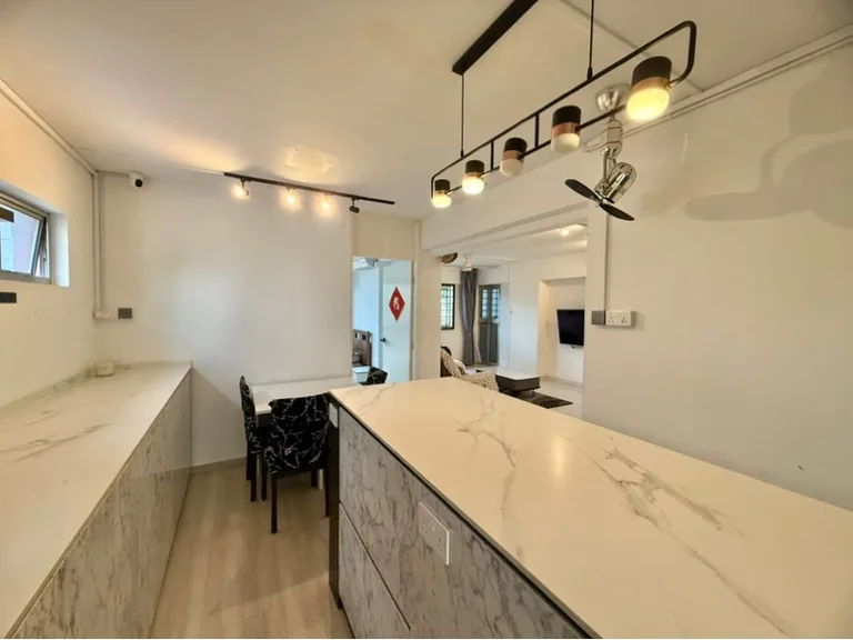 481 Pasir Ris Dr 4 image 1 of 10