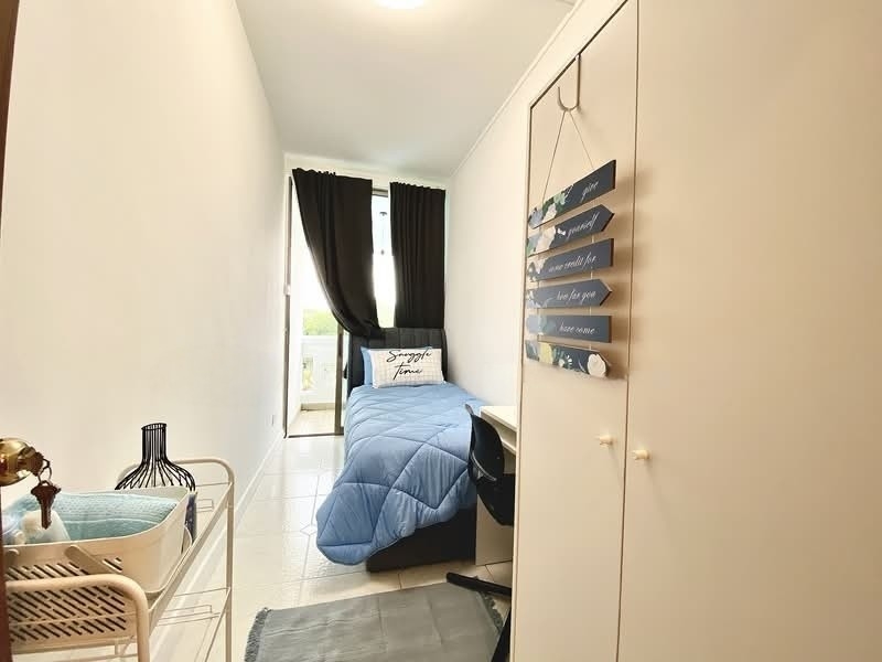 ORCHID PARK CONDOMINIUM photo 5