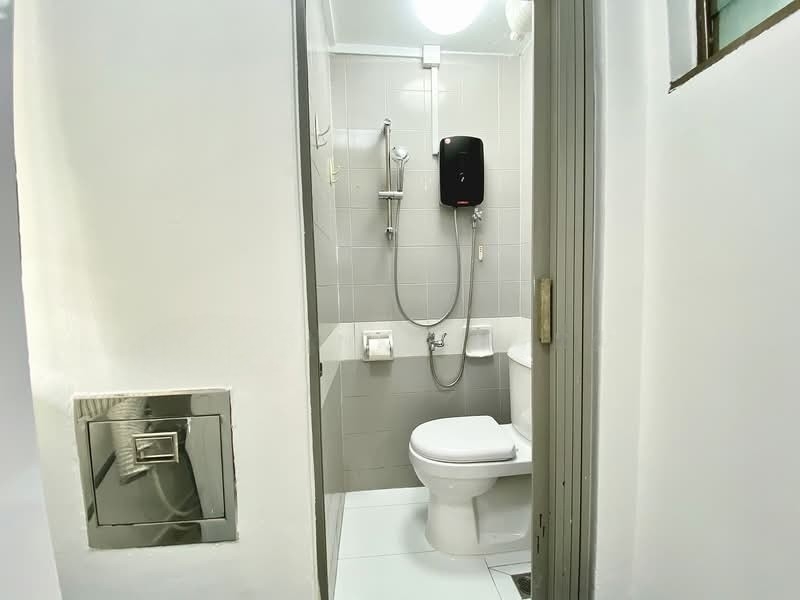 ORCHID PARK CONDOMINIUM photo 6