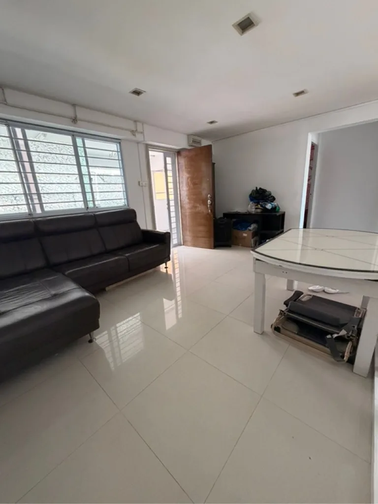 639 Yishun St 61 image 1 of 10