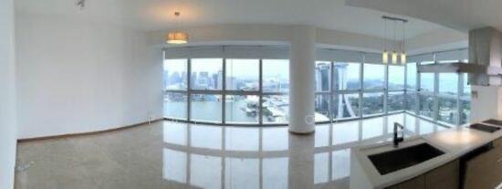 Marina Bay Residences photo 3