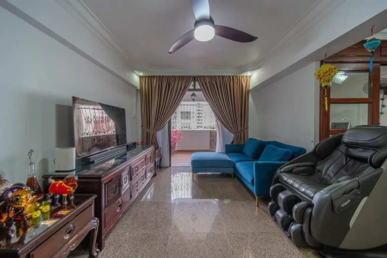 471 Sembawang Dr image 1 of 10
