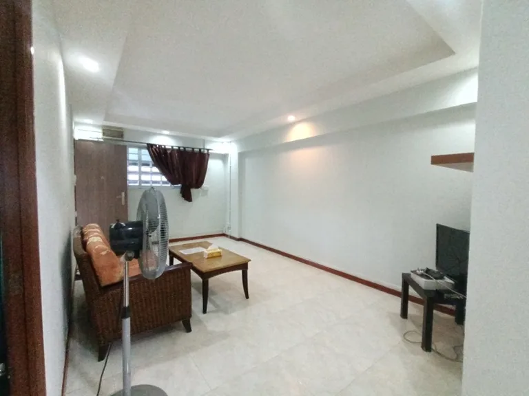 345 Yishun Ave 11 image 1 of 9